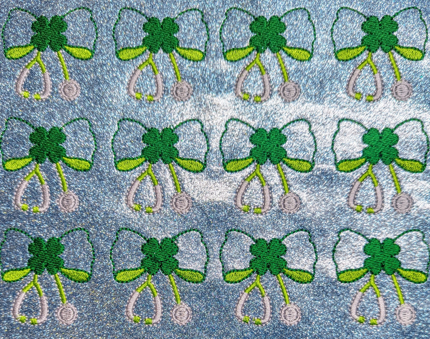 Clover Bow with Stethoscope